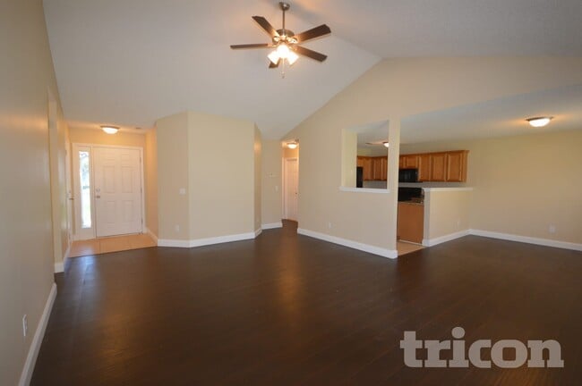 Photo - 4136 Red Shed Ln