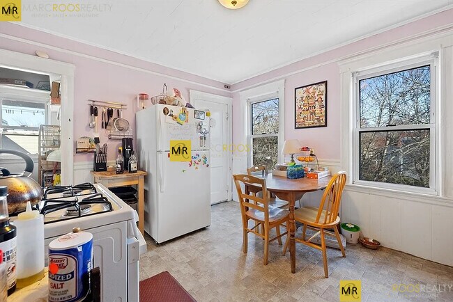 Photo - 361 Washington St Unit 3