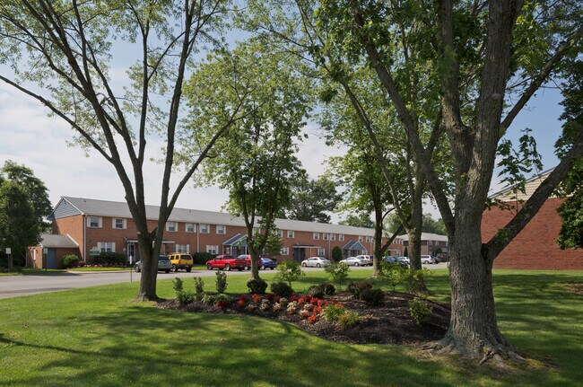 Photo - 2nd Floor: Discover private, elevated views and quiet surroundings in this sunny 1-bedroom apartm... Unidad U-14