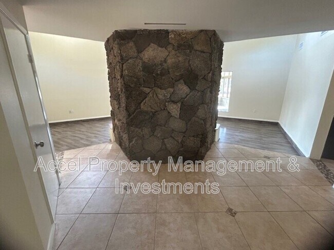 Photo - 1416 Grovewood Dr