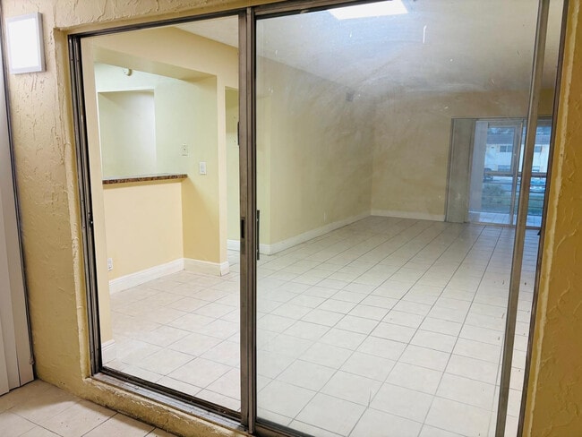 Photo - 4240 NW 21st St Unit 134