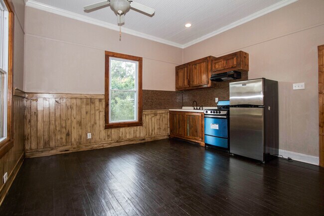 Photo - 546 Shull St Unit A