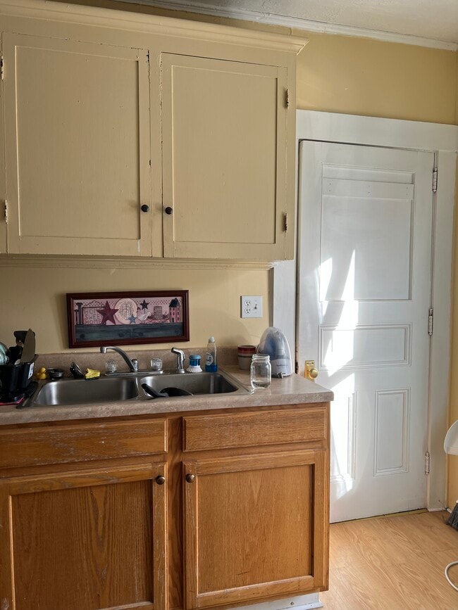 Photo - 39 S Main St Unit 2