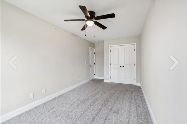 Photo - 122 W Broad St