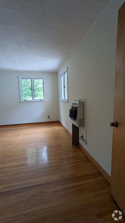 Building Photo - 266 Crestwood Ave Unit first floor Rental