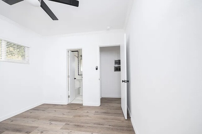 Photo - 27992 Celia Rd