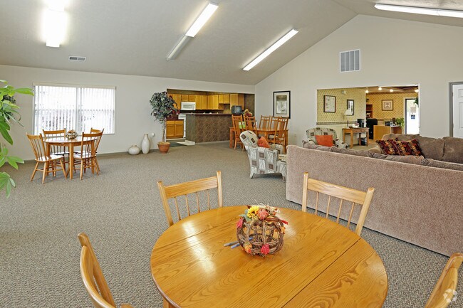 Clubhouse - Brookstone Place Apartments