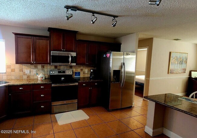 Photo - 10 Blackfoot Ct