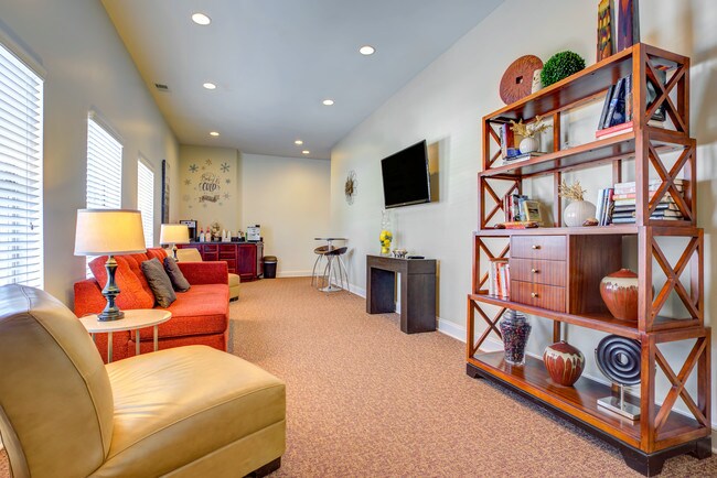 Waterford Place Apartments For Rent in Arlington Heights