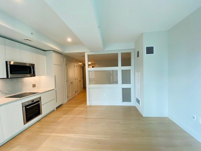 Photo - 133 Seaport Blvd Condo Unit 721
