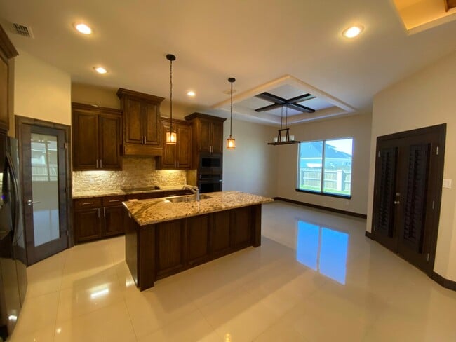 Photo - 13921 N 36th St