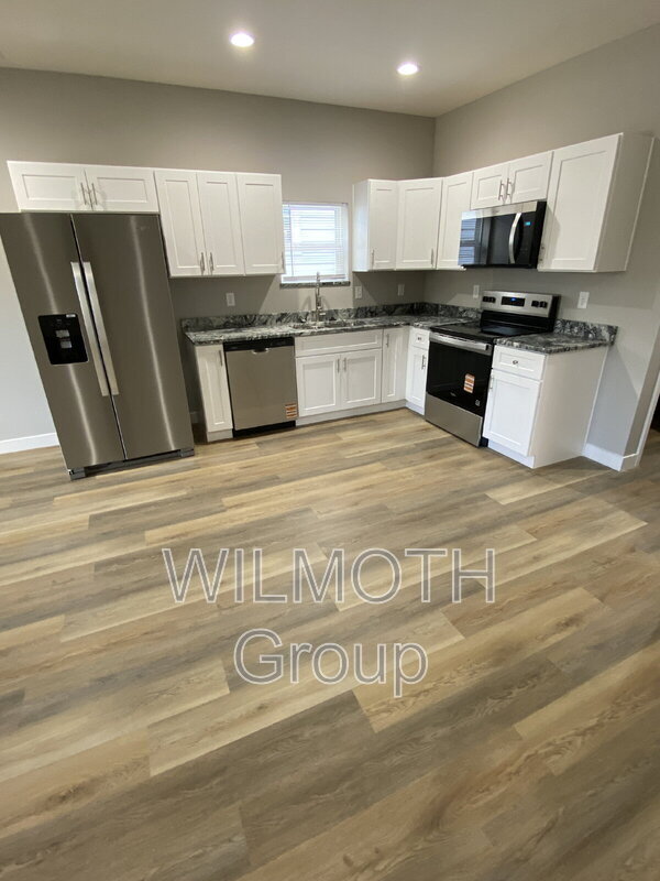 Photo - 931 N Beville Ave