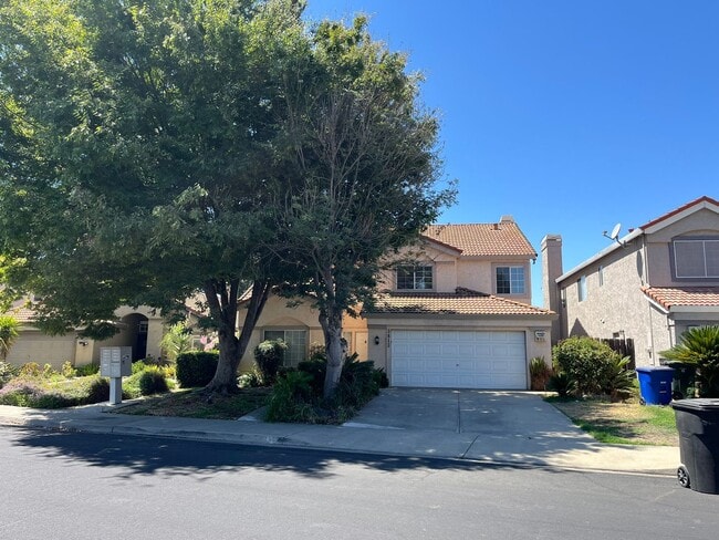 Building Photo - North Modesto Home