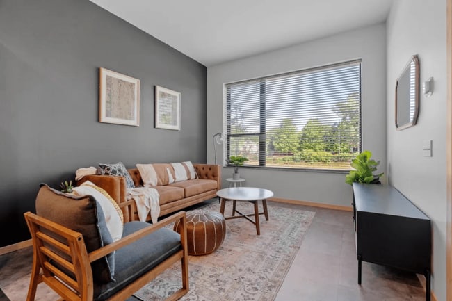 Photo - Zelia on Seven