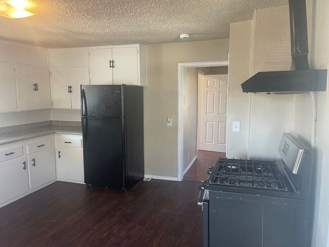 802 S Stockton St