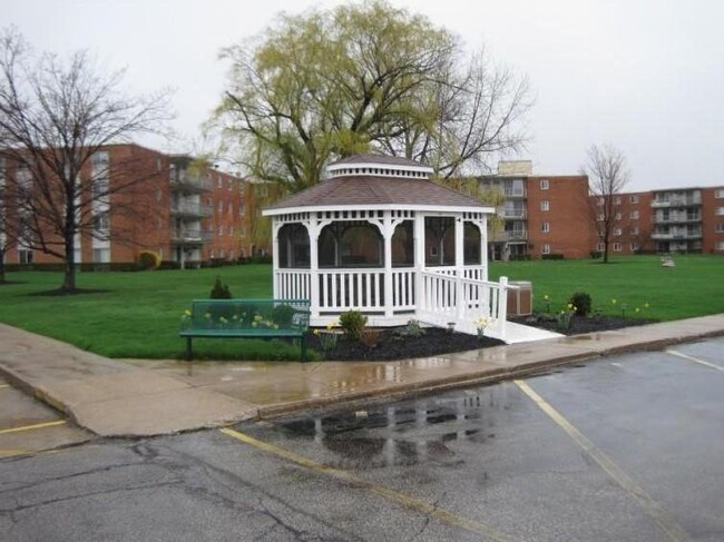 1 bedroom in Mayfield Heights OH 44124 - 1 bedroom in Mayfield Heights OH 44124 Condo