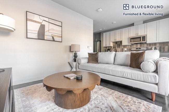 Photo - 3929 Landmark Ct Unidad SI FL2-ID1247