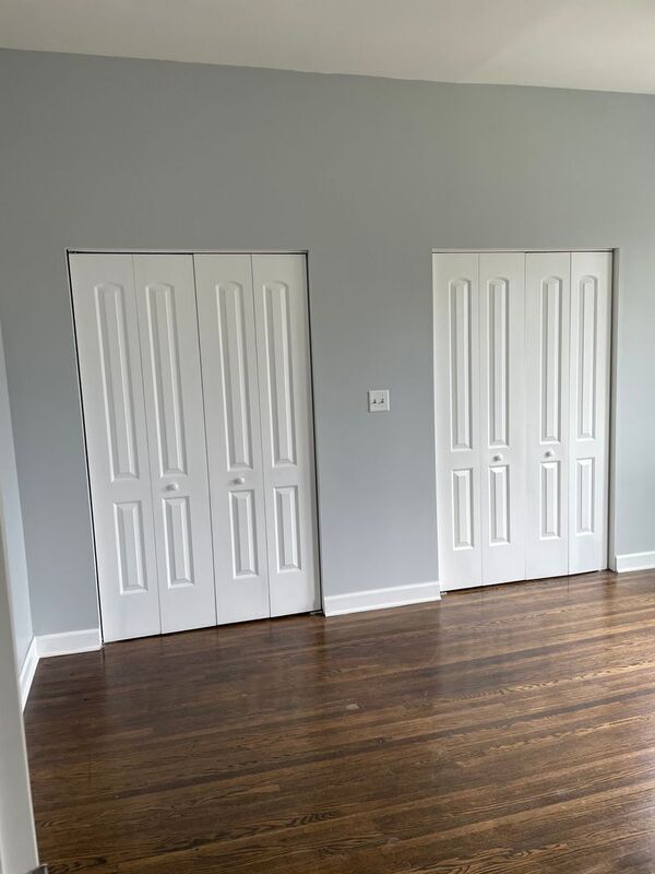 Building Photo - 728 N Pine Ave Unit #2F