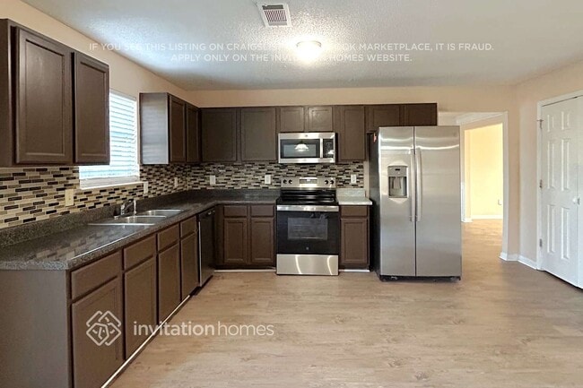 Photo - 49 Fieldstone Dr