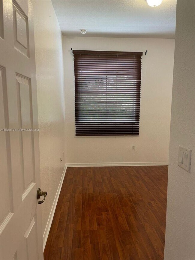Photo - 4911 SW 140th Ter