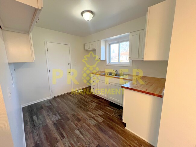 Photo - 3 bedrooms 1 bathrooms house for rent