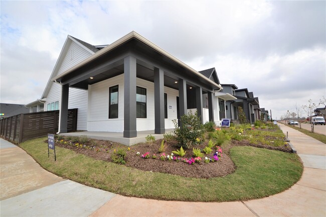 Photo - 3207 Kindred Wy