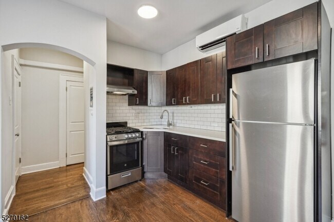 Photo - 166 Maplewood Ave