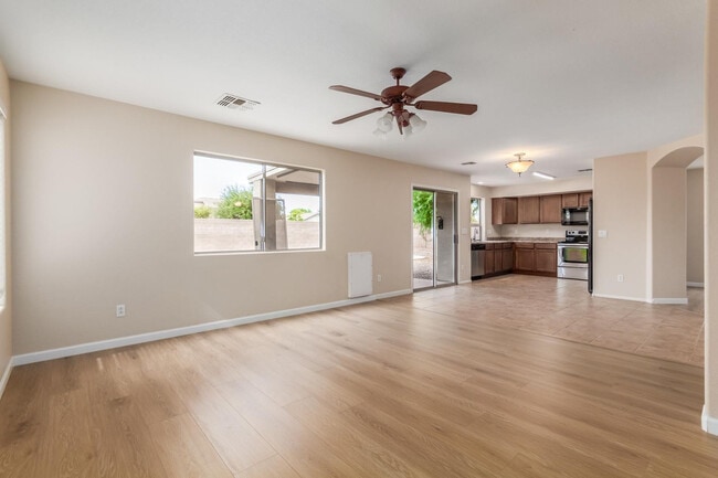 Photo - 42556 W Anne Ln