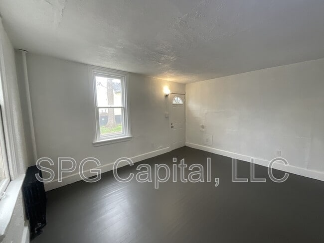 Photo - 1939 Briggs St