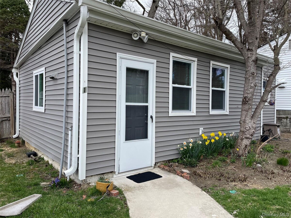 Photo - 107 Berkshire Dr