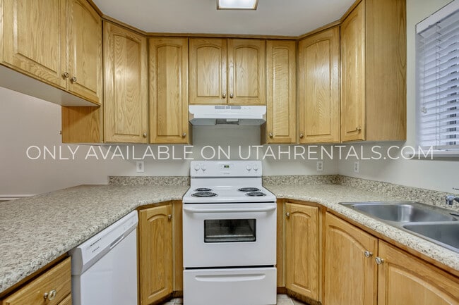 Photo - 909 N 500 W Unit 3