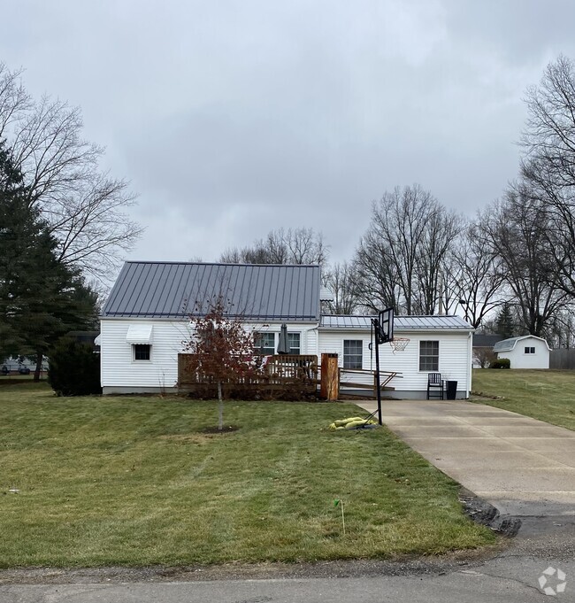 855 Wabash Ave S Brewster, OH 44613 - 855 Wabash Ave S Rental