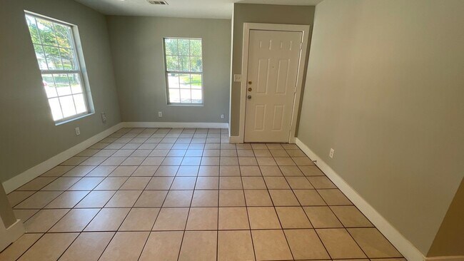 Photo - 11435 Raincove Dr