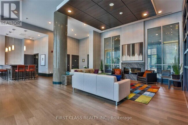 Photo - 17 Anndale Dr Unité 916