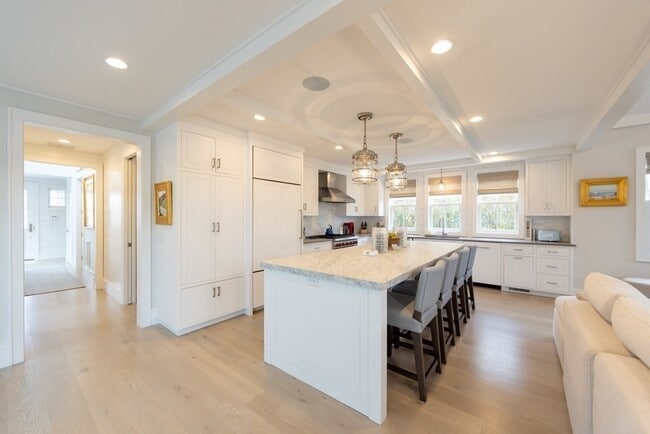 Photo - 12 E Lincoln Ave