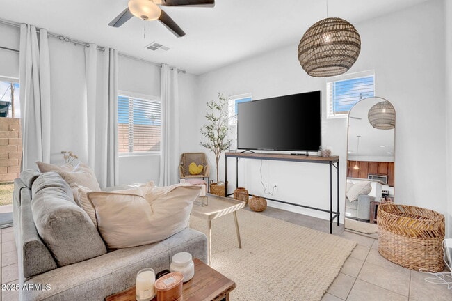 Photo - 2929 N 37th St