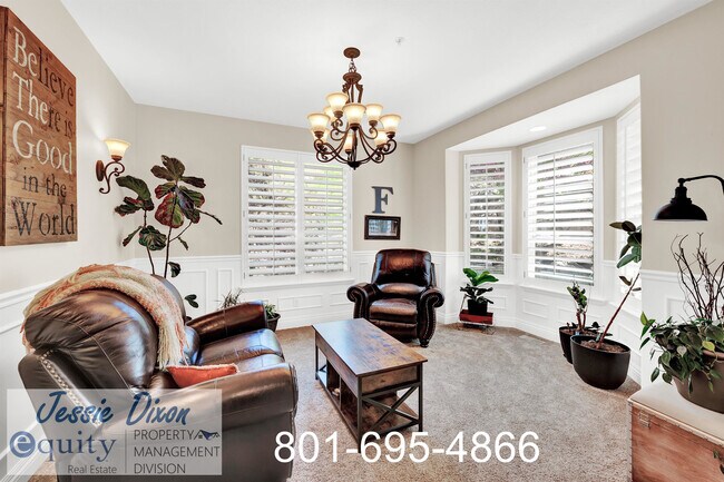 Photo - 567 E Greystone Dr