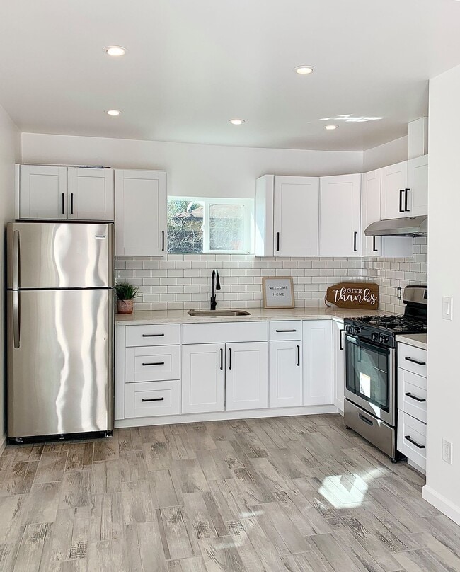 Photo - 20747 Stephanie Dr