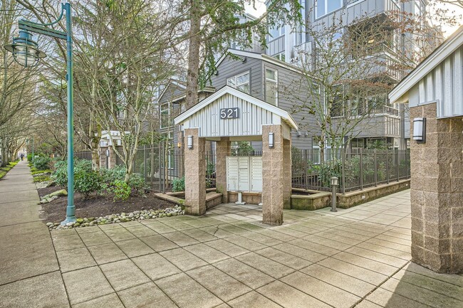 1bd/1ba Kirkland Condo - 1bd/1ba Kirkland Condo Unit 305