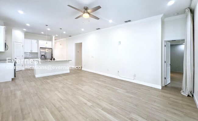 Photo - 2514 W Curtis St