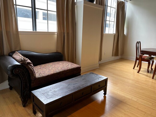 Photo - 313 2nd St SE Unidad 202
