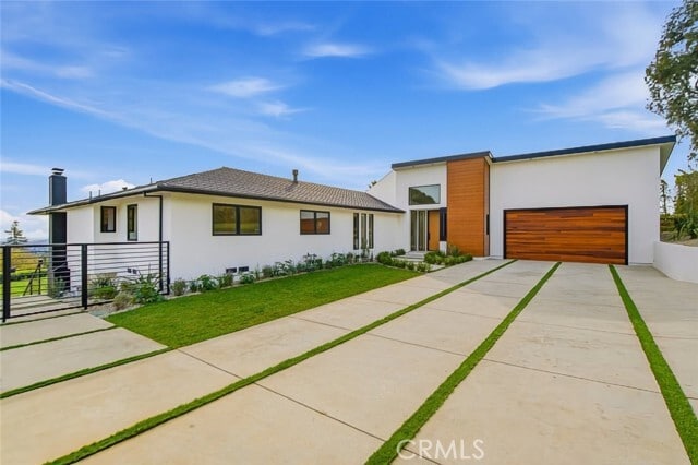 Building Photo - 1764 E Loma Alta Dr