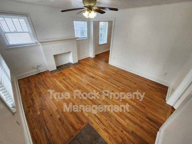 Photo - 1112 E Corona St