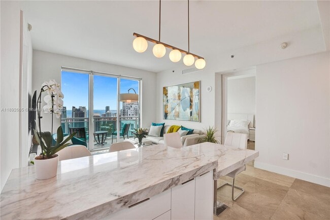 Photo - 950 Brickell Bay Dr Unit 4707