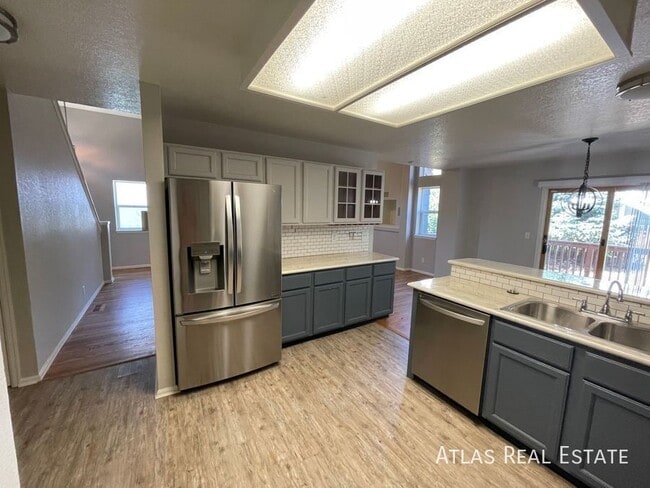 Photo - 5045 Sweetgrass Ln