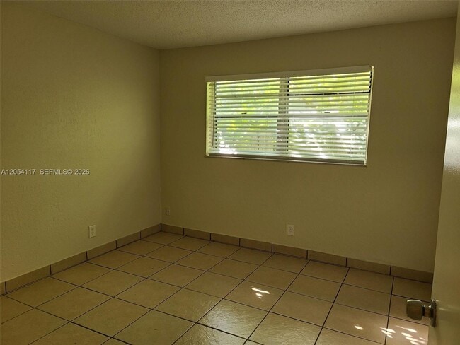 Photo - 2117 Liberty St Unit center