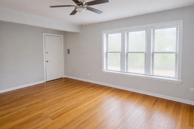 Photo - 2125 E 67th St Unit 2E