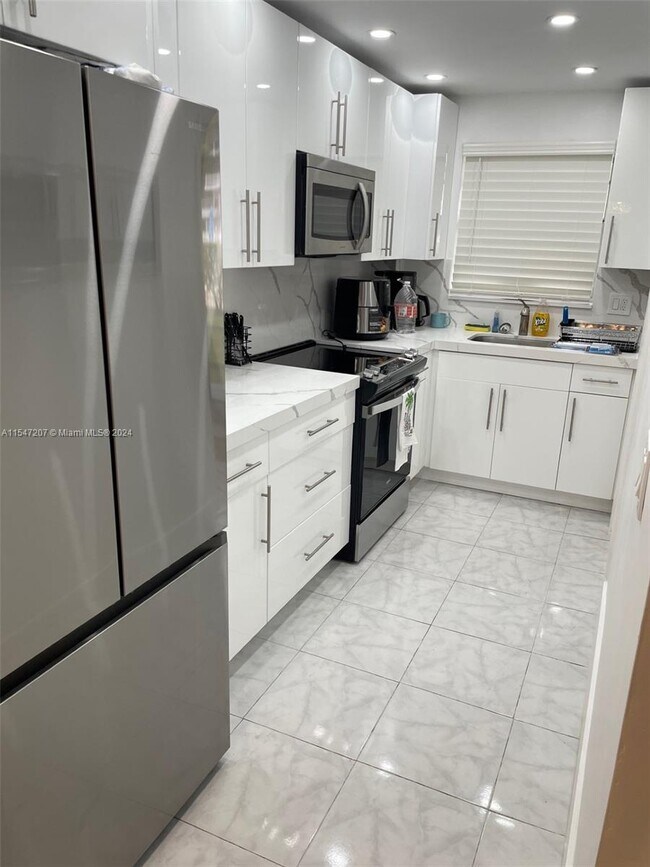 Photo - 541 Blue Heron Dr Unit 117