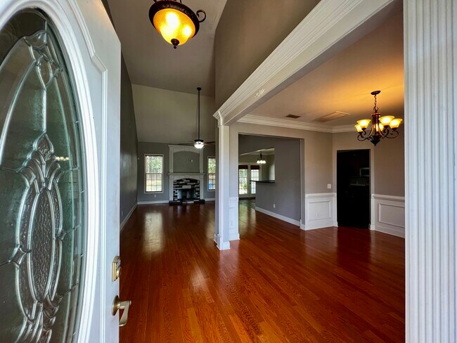 Photo - 451 Moriah Ln