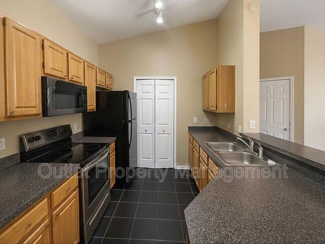 Photo - 6071 Westgate Dr Unit # 334